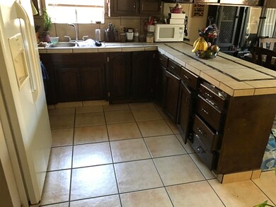 4CD979ED-BD3A-4E41-B878-73C86158903F