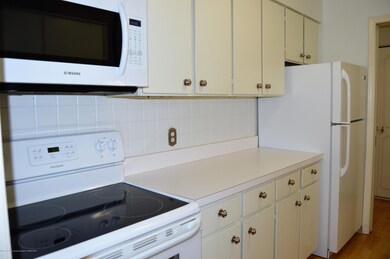 1730 Wellington Rd unit 1, Lansing, MI 48910 - photo 5