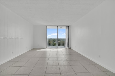 2020 NE 135th St unit 805, North Miami, FL 33181 - photo 4