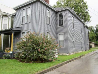 513 W Broadway St, Frankfort, KY 40601 - photo 3