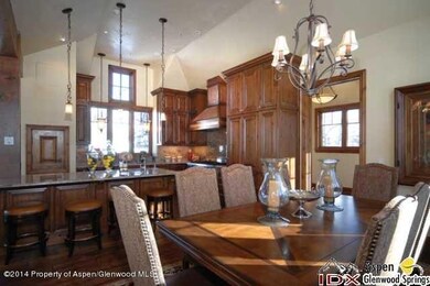 1397diningkitchen
