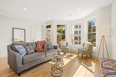 41 Woodville St unit 3, Boston, MA 02119 - photo 3