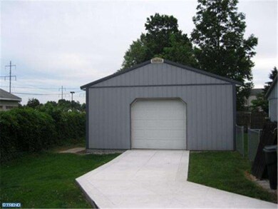 1214 Amosland Rd, Prospect Park, PA 19076 - photo 2