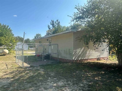 8849 Blumke Rd, Alanson, MI 49706 - photo 4