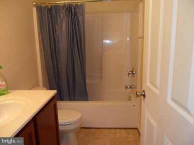 206 N Fairfax Blvd unit BSMT APT, Ranson, WV 25438 - photo 3