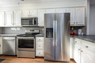 73 Shelburne Rd, Merrimack, NH 03054 - photo 5