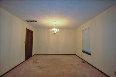 Formal Dining