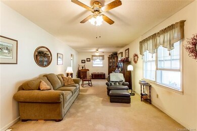 310 Montgomery Dr, Statesville, NC 28625 - photo 5