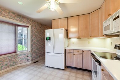 501 Lexington St unit 53, Waltham, MA 02452 - photo 6