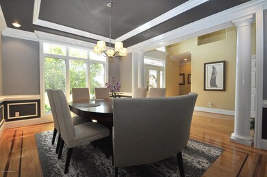 006_Formal Dining