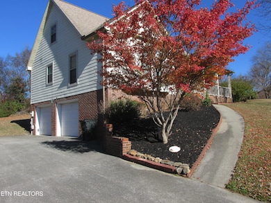 3045 Shadowbrook Dr, Maryville, TN 37803 - photo 4