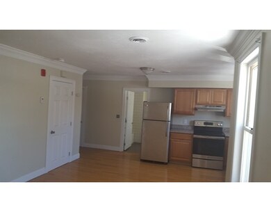 5 Whittenton St unit 2R, Taunton, MA 02780 - photo 2
