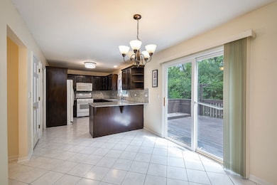 339 Windsor Dr, Bartlett, IL 60103 - photo 5