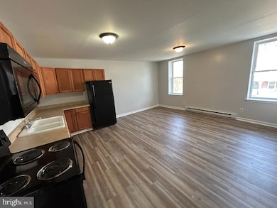 100 S Hanover St unit 4, Hershey, PA 17033 - photo 4