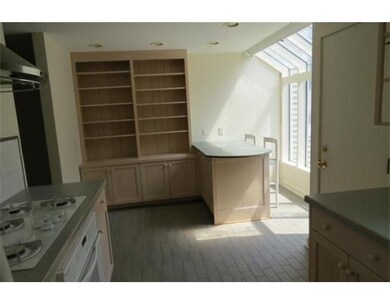 676 Huron Ave unit 30, Cambridge, MA 02138 - photo 6