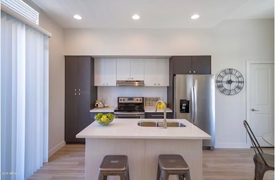 2015 N 50th St unit 54, Phoenix, AZ 85008 - photo 4