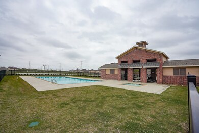 5318 Camerford Ct, Alvin, TX 77511 - photo 4