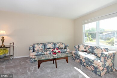 16000 Julie Ln, Laurel, MD 20707 - photo 4