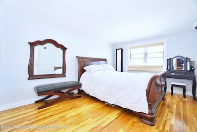102 Logan Ave, Staten Island, NY 10301 - photo 5