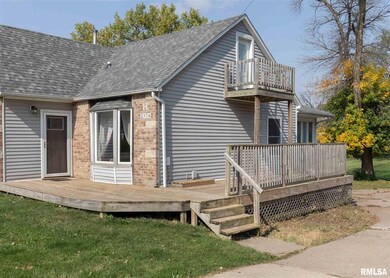 2376 W 49th St, Davenport, IA 52806 - photo 2