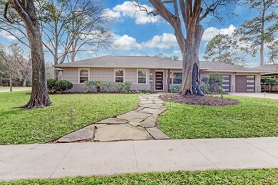 6303 Wister Ln, Houston, TX 77008 - photo 2