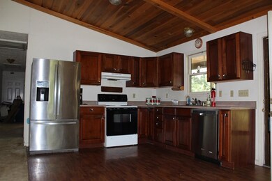 990 Normans Camp Rd, Harrodsburg, KY 40330 - photo 4