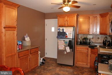 506 Millwoof Dr, Capitol Heights, MD 20743 - photo 7