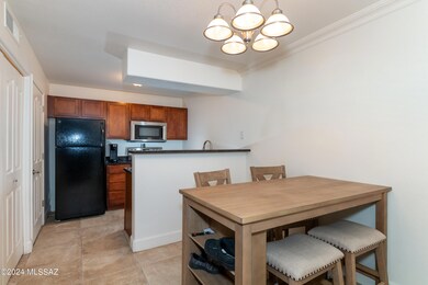 Kitchen/Dining Area