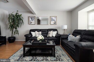 9063 Falcon Glen Ct, Bristow, VA 20136 - photo 6