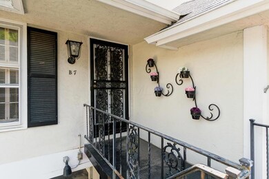 1631_Roxbury_-_B7-6