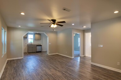 1610 Heard-FB-5
