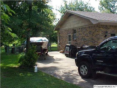 EXTRA WIDE CONCRETE DRIVEWAY