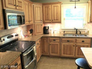 13705 E Devonfield Dr, Baldwin, MD 21013 - photo 5