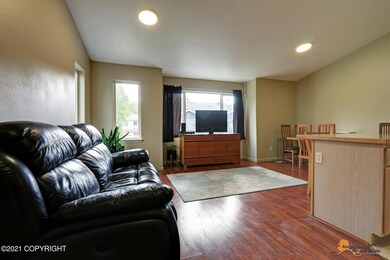 Living Room w/Laminate Flooring