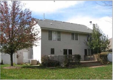 1240 Creekside Dr, Crown Point, IN 46307 - photo 2