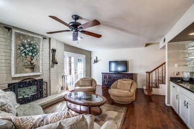 10284 Briar Forest Dr unit 26/1, Houston, TX 77042 - photo 4