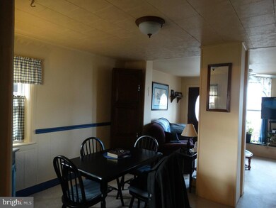 15 Cumberland St, Clear Spring, MD 21722 - photo 4