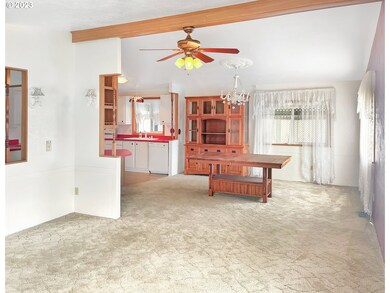 Living Room/Dining Room
