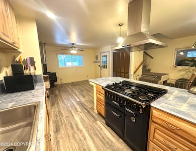 Lot 12 kitchen to front