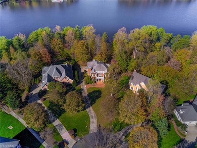 27 Rosebay Ln, Greensboro, NC 27455 - photo 6