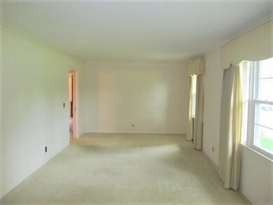 305 Dow Dr, Shelbyville, TN 37160 - photo 4