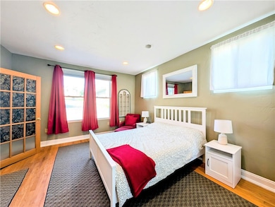 123 W Loyalhanna St unit SST, Ligonier, PA 15658 - photo 6