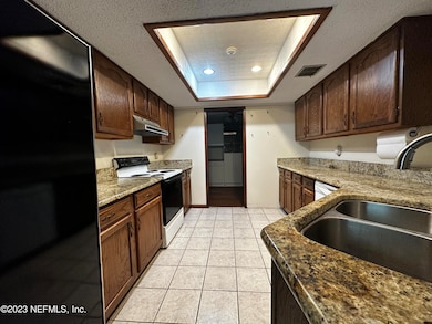 479 Holiday Hill Cir E, Jacksonville, FL 32216 - photo 7