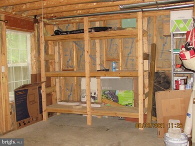 231 Scarboro Dr, Bunker Hill, WV 25413 - photo 7