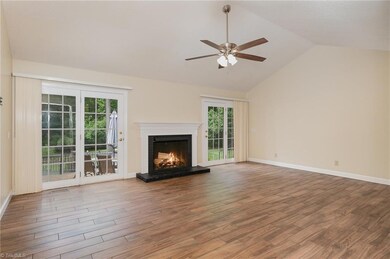 3151 Creekridge Dr, Asheboro, NC 27205 - photo 4