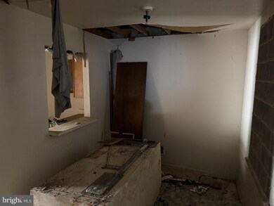 2812 Quantico Ave, Baltimore, MD 21215 - photo 6