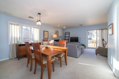 78 Oakwood Ln, Worcester, MA 01604 - photo 5