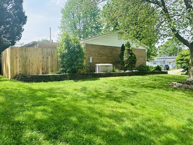 3930 Evanston Rd, Columbus, OH 43232 - photo 7