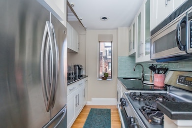 14 Hereford St unit 3, Boston, MA 02115 - photo 4