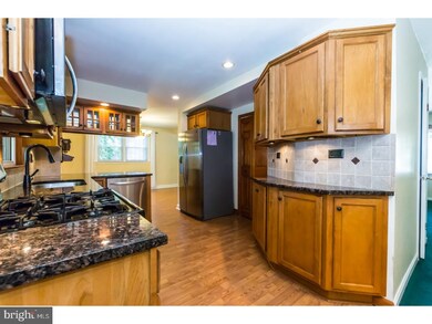 212 Flintlock Rd, Drexel Hill, PA 19026 - photo 5